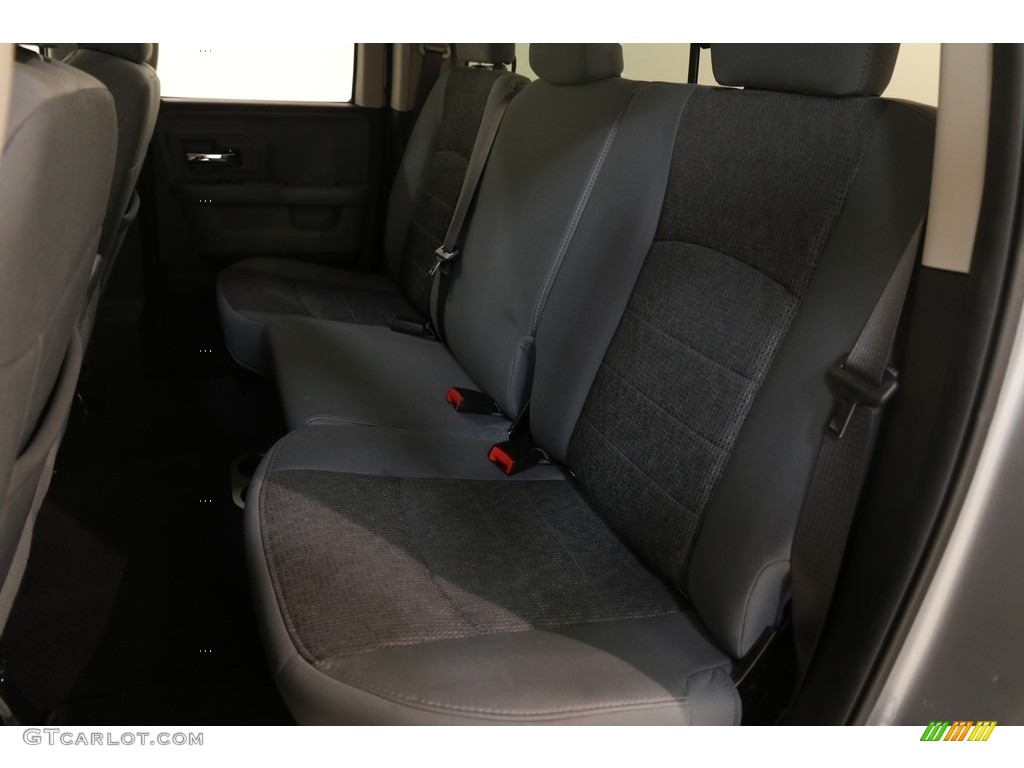 2019 1500 Classic SLT Quad Cab 4x4 - Billett Silver Metallic / Black/Diesel Gray photo #20