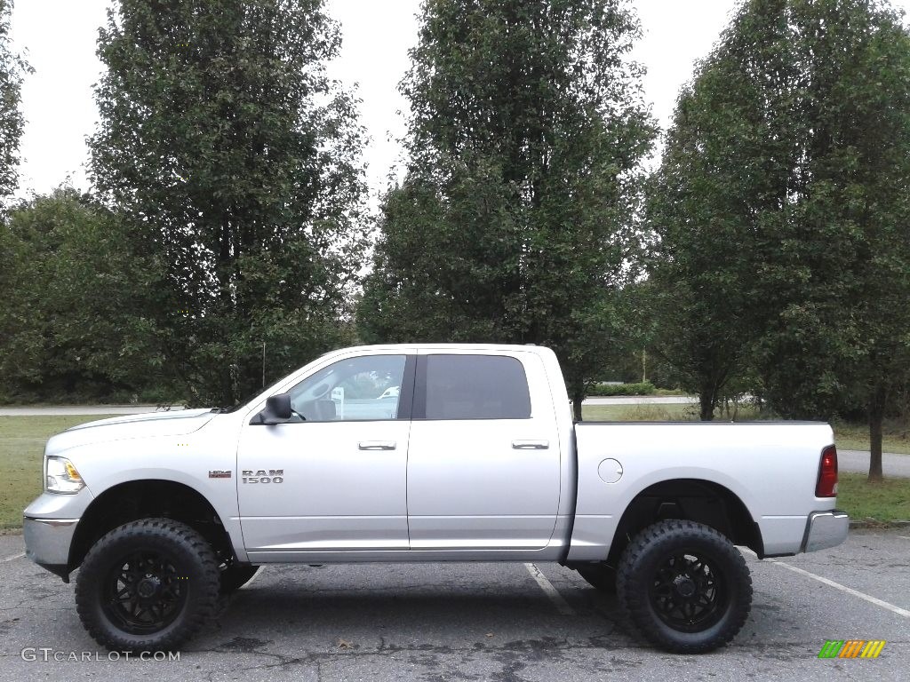 2018 1500 Big Horn Crew Cab 4x4 - Bright Silver Metallic / Black/Diesel Gray photo #1