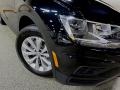 Deep Black Pearl - Tiguan SE 4MOTION Photo No. 6