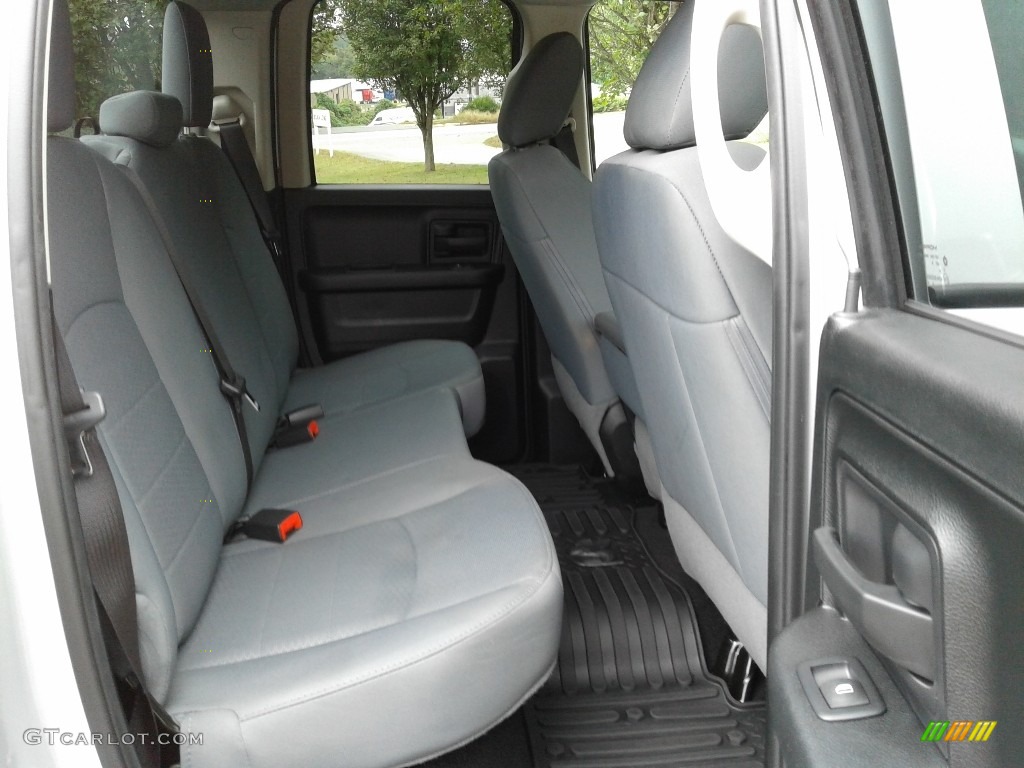 2017 1500 Express Quad Cab 4x4 - Bright Silver Metallic / Black/Diesel Gray photo #13