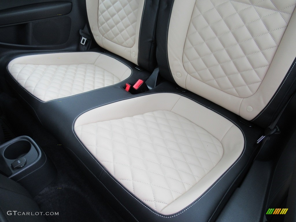 2019 Volkswagen Beetle Final Edition Rear Seat Photo #135728288