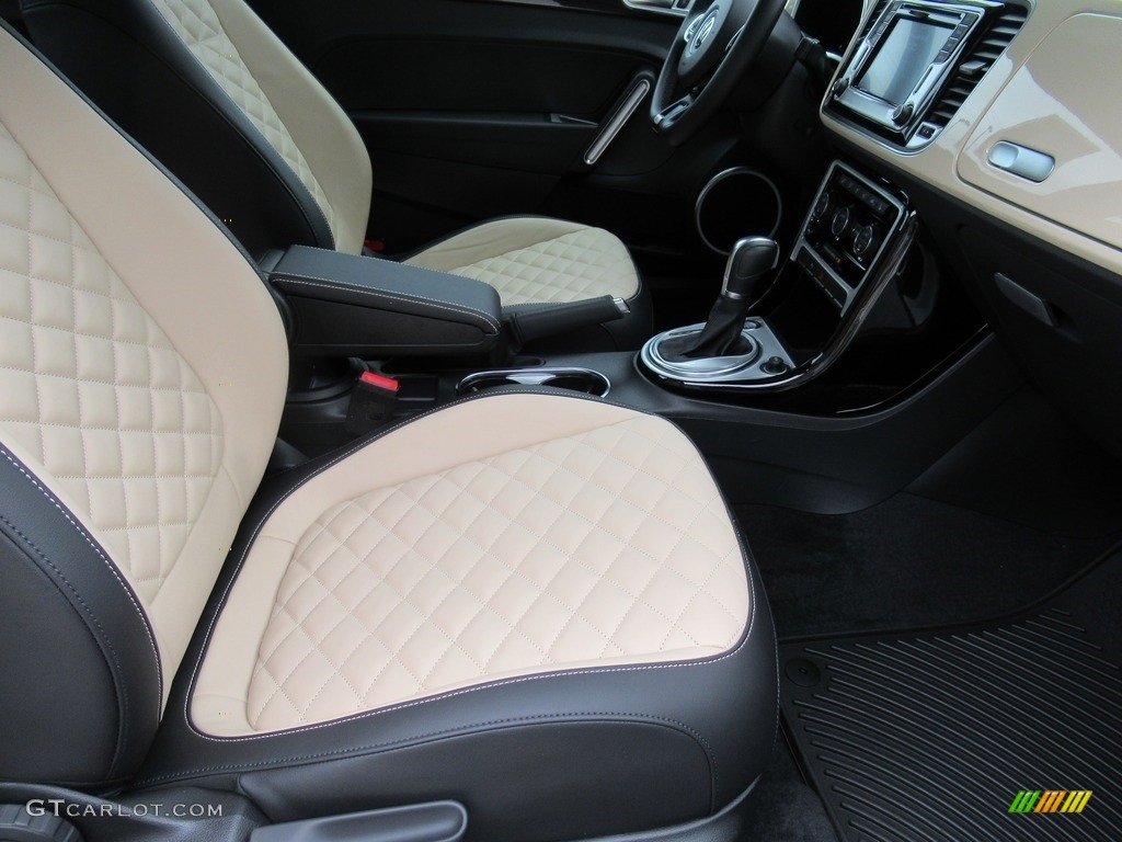 2019 Volkswagen Beetle Final Edition Front Seat Photos