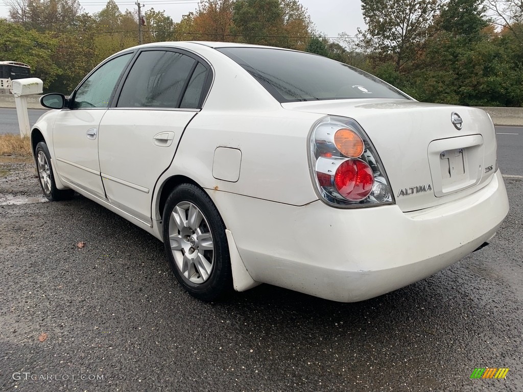 2003 Altima 2.5 S - Satin White Pearl / Blond photo #4
