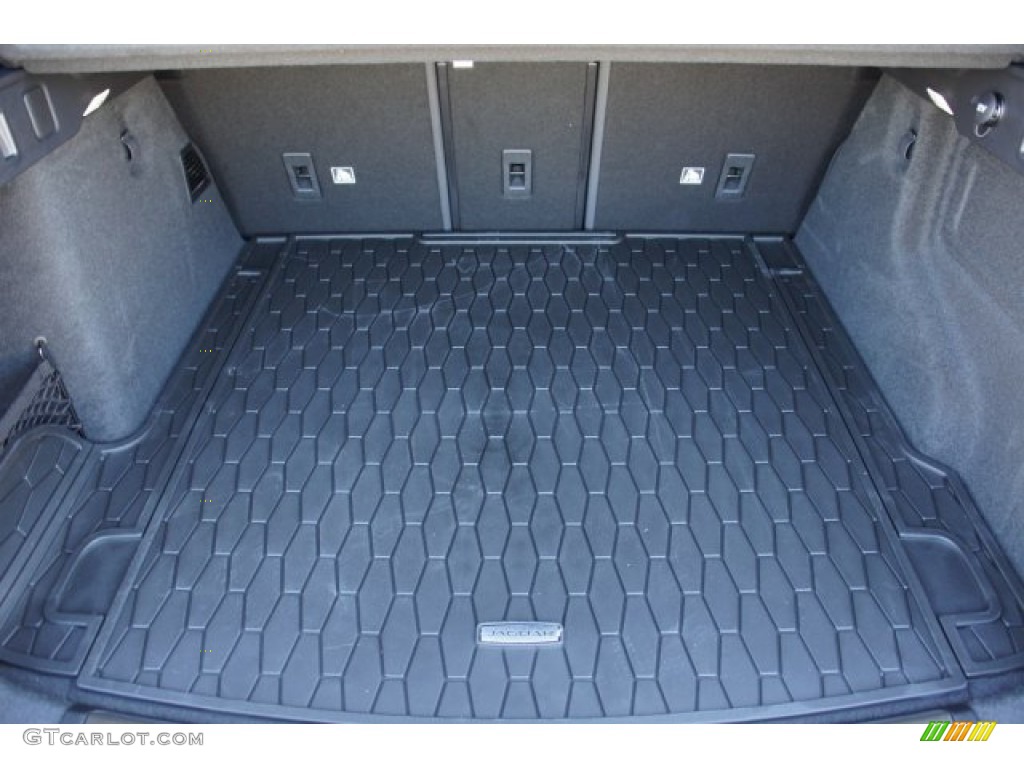 2020 Jaguar F-PACE 25t Checkered Flag Edition Trunk Photo #135735863