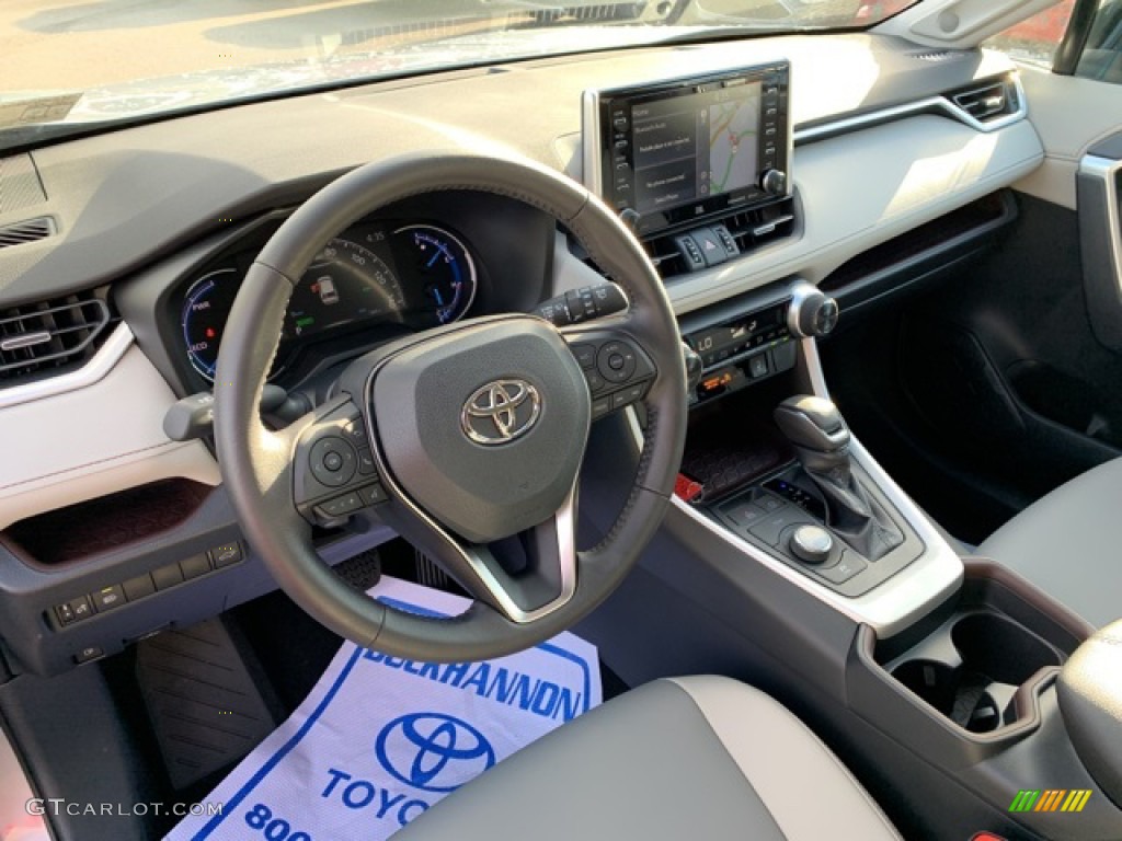 2019 RAV4 Limited AWD Hybrid - Silver Sky Metallic / Black photo #4