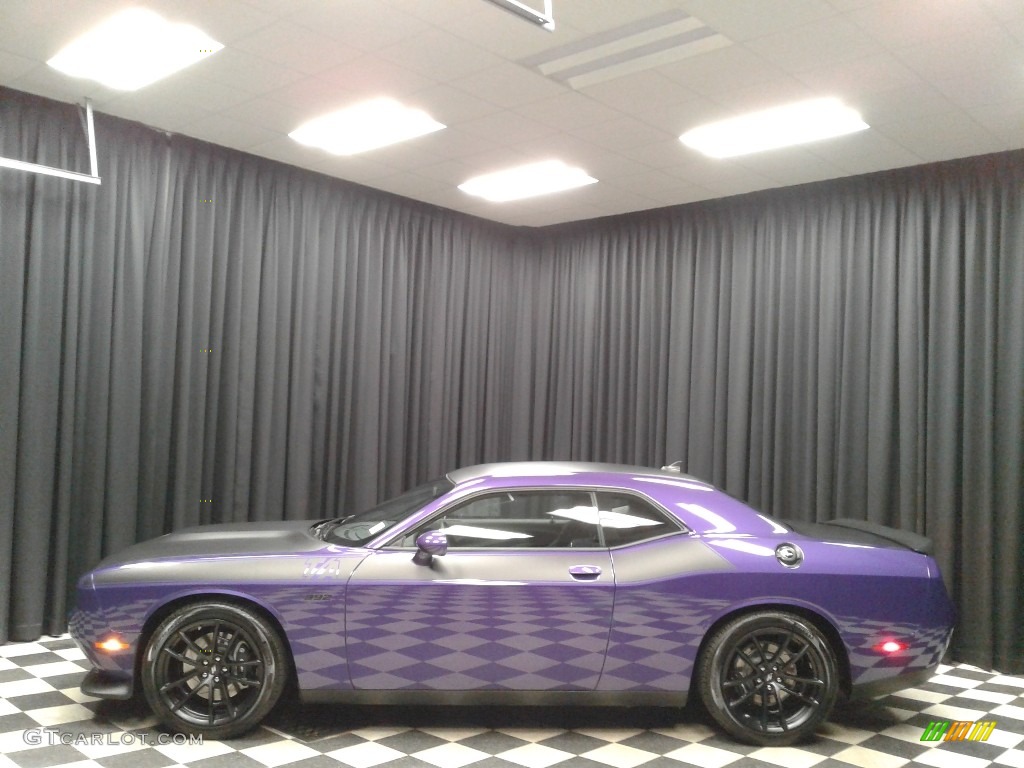 2019 Challenger T/A 392 - Plum Crazy Pearl / Black photo #1