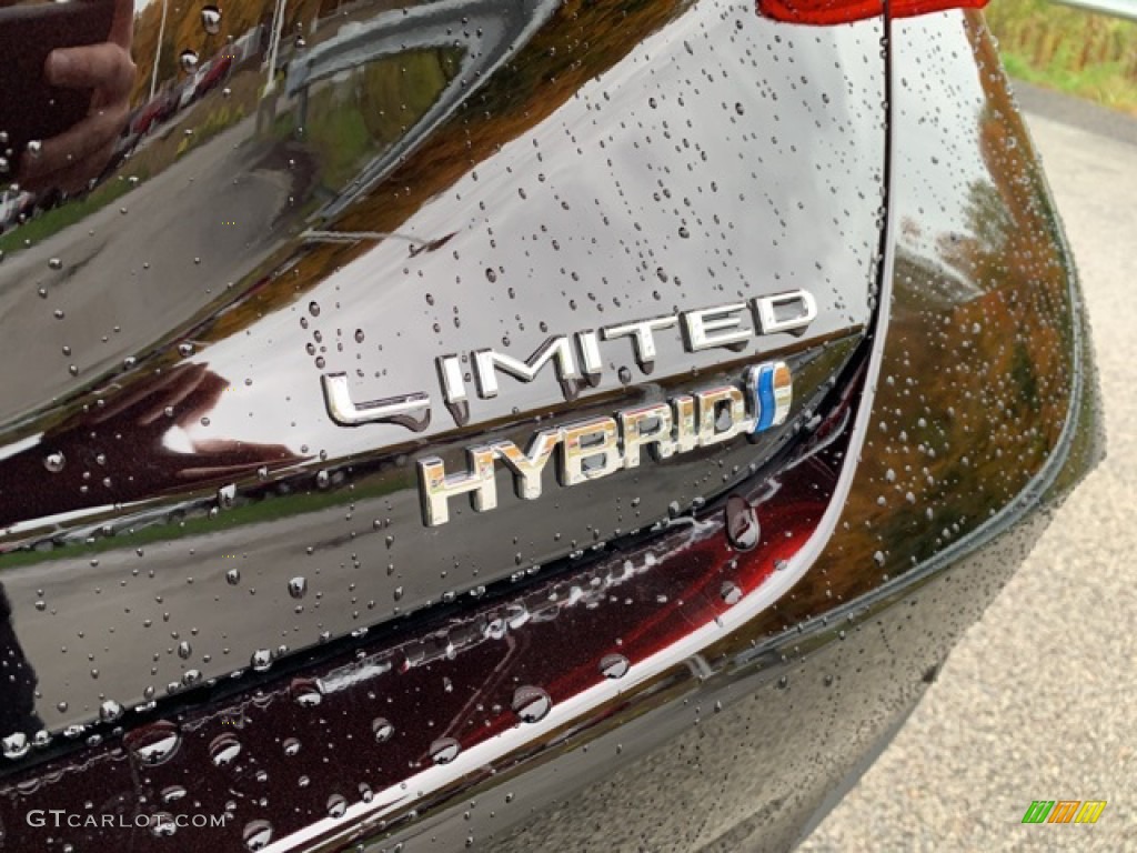 2020 Toyota Avalon Hybrid Limited Marks and Logos Photo #135737063