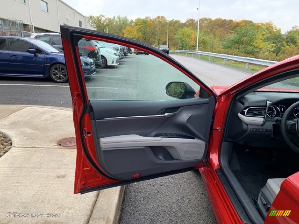 2020 Camry SE - Supersonic Red / Ash photo #7
