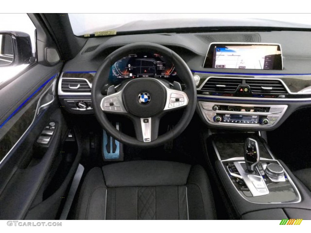 2020 7 Series 740i Sedan - Black Sapphire Metallic / Black photo #4