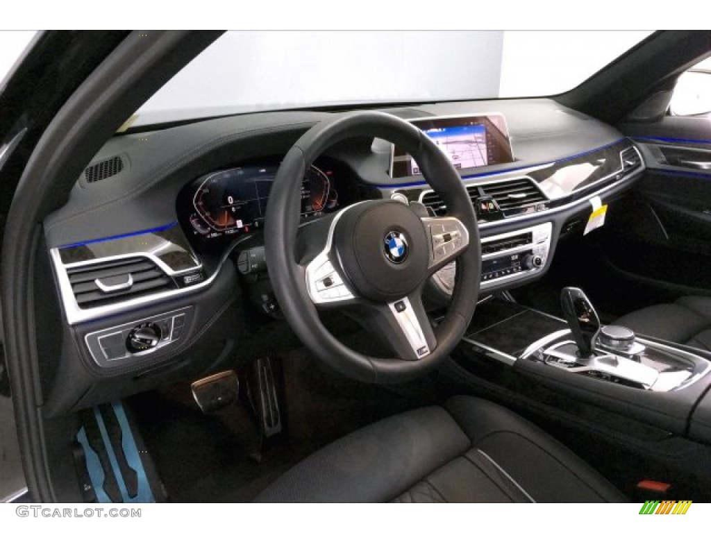 2020 7 Series 740i Sedan - Black Sapphire Metallic / Black photo #17