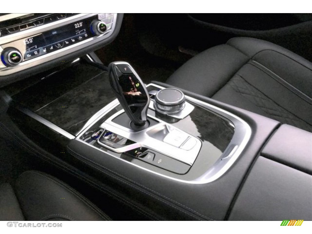 2020 7 Series 740i Sedan - Black Sapphire Metallic / Black photo #18