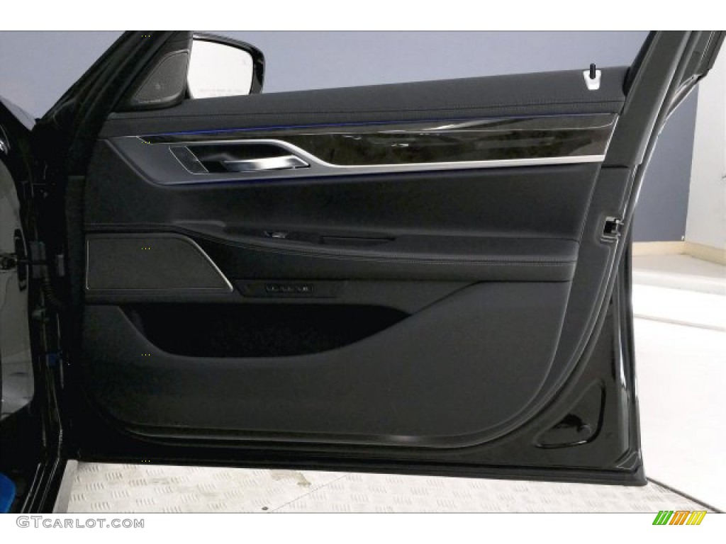 2020 7 Series 740i Sedan - Black Sapphire Metallic / Black photo #26