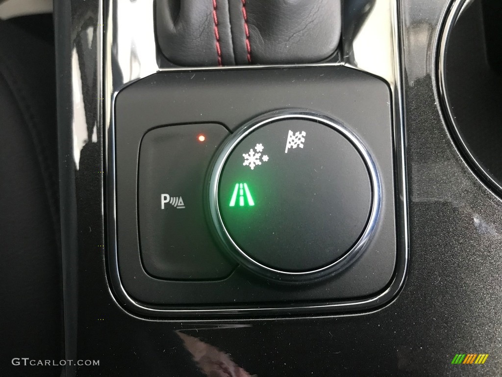 2020 Chevrolet Blazer RS Controls Photos