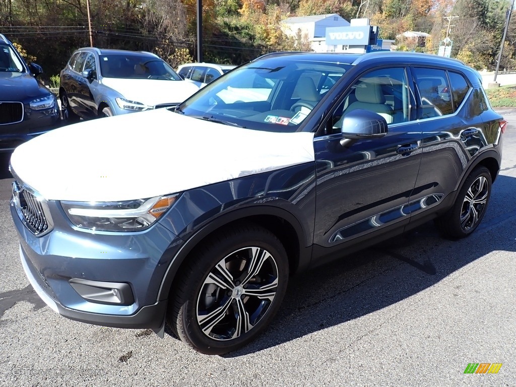 2020 XC40 T5 Inscription AWD - Denim Blue Metallic / Blond/Charcoal photo #5