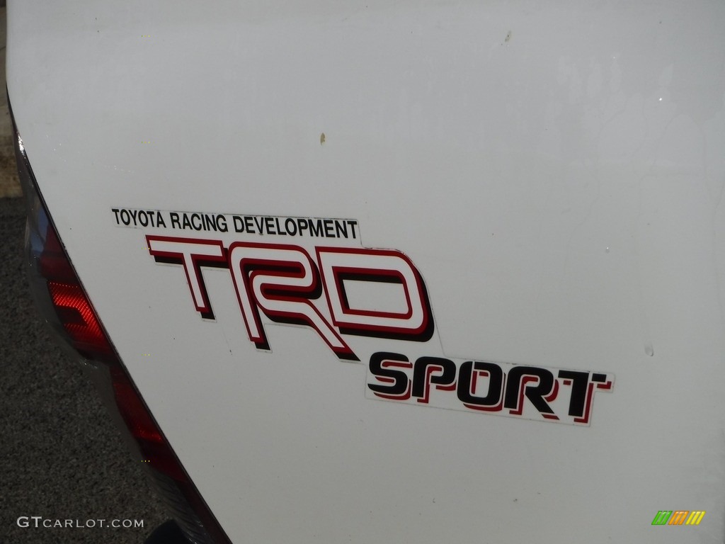 2012 Tacoma V6 SR5 Double Cab 4x4 - Super White / Graphite photo #3