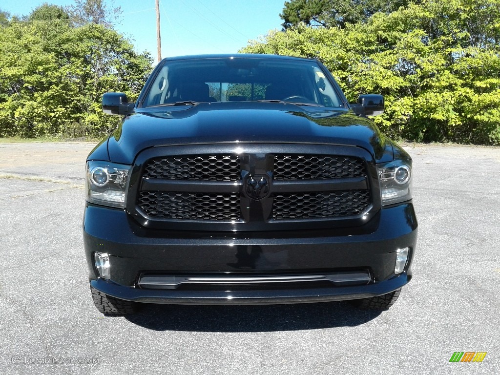 2018 1500 Night Crew Cab 4x4 - Brilliant Black Crystal Pearl / Black photo #3