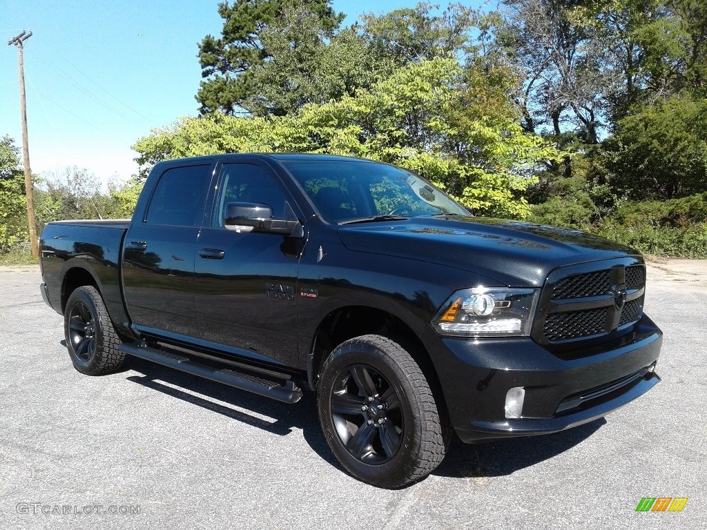 2018 1500 Night Crew Cab 4x4 - Brilliant Black Crystal Pearl / Black photo #4