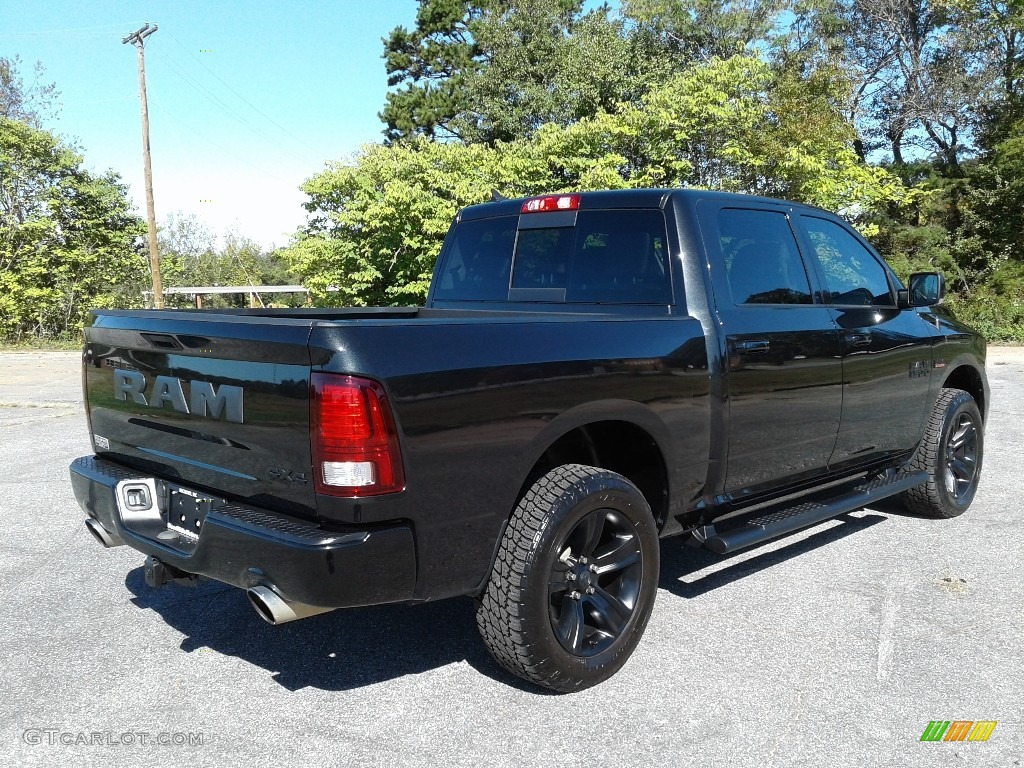 2018 1500 Night Crew Cab 4x4 - Brilliant Black Crystal Pearl / Black photo #6