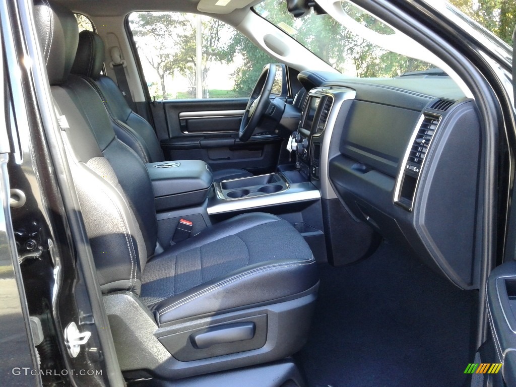 2018 1500 Night Crew Cab 4x4 - Brilliant Black Crystal Pearl / Black photo #15
