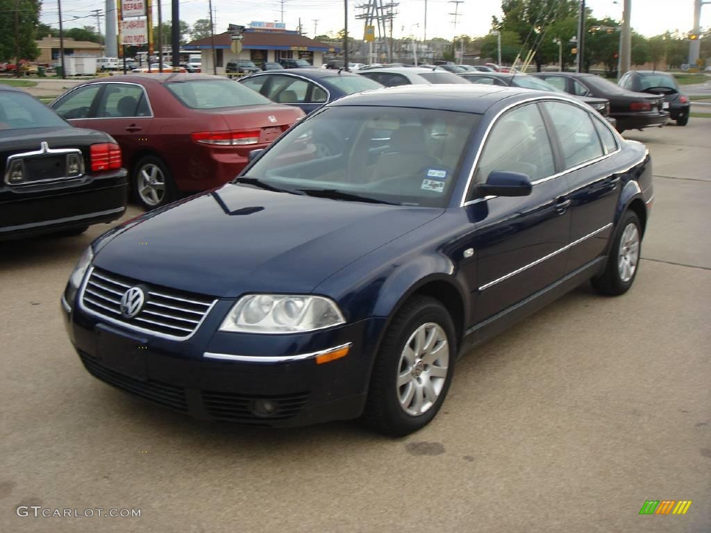 2001 Passat GLS Sedan - Indigo Blue Pearl / Beige photo #1