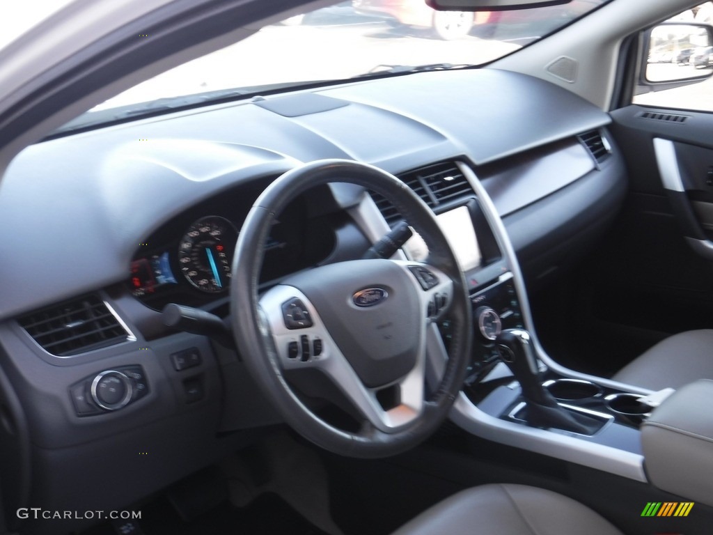 2011 Edge Limited AWD - White Platinum Tri-Coat / Medium Light Stone photo #14