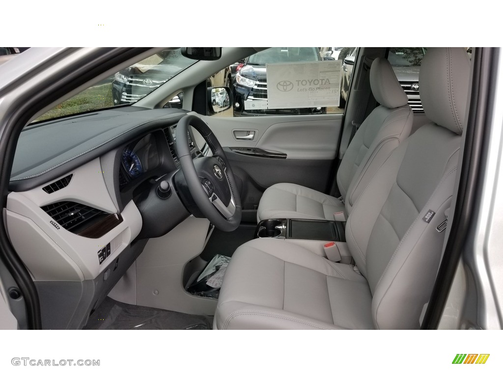 Ash Interior 2020 Toyota Sienna XLE Photo #135763400
