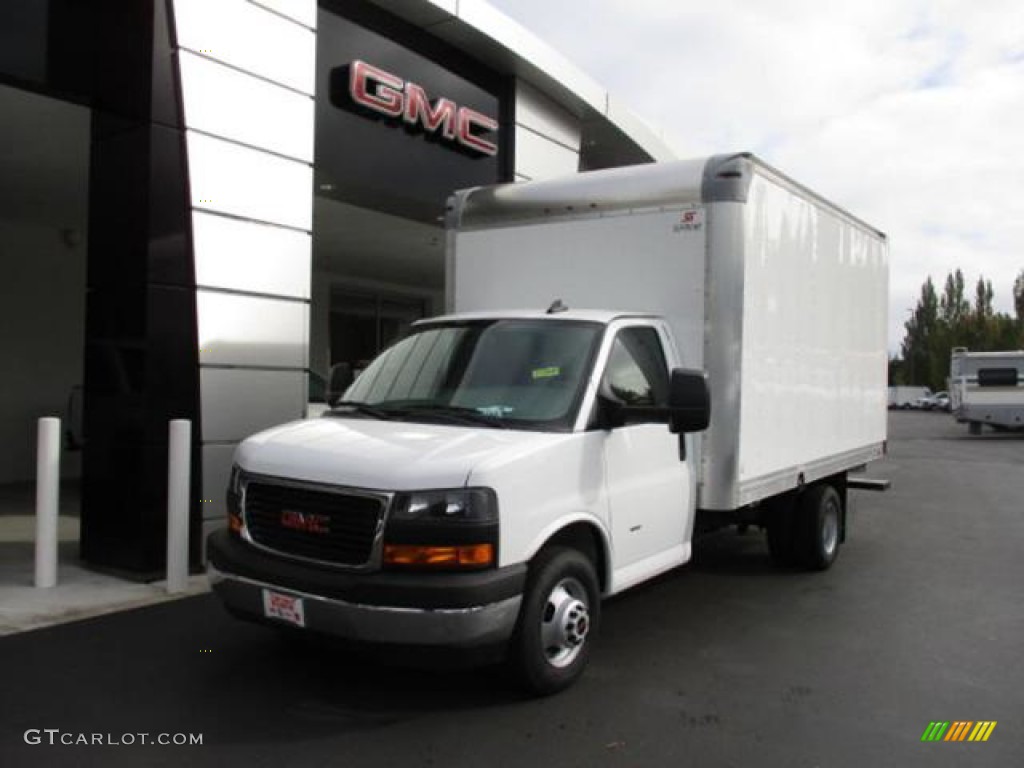 2019 GMC Savana Cutaway 3500 Commercial Moving Truck Exterior Photos