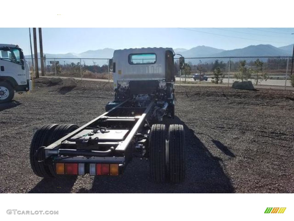 2019 Isuzu N Series Truck NRR Chassis Undercarriage Photos