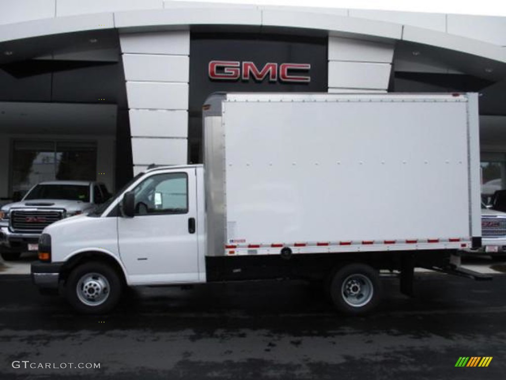 Summit White 2019 GMC Savana Cutaway 3500 Commercial Moving Truck Exterior Photo #135769094