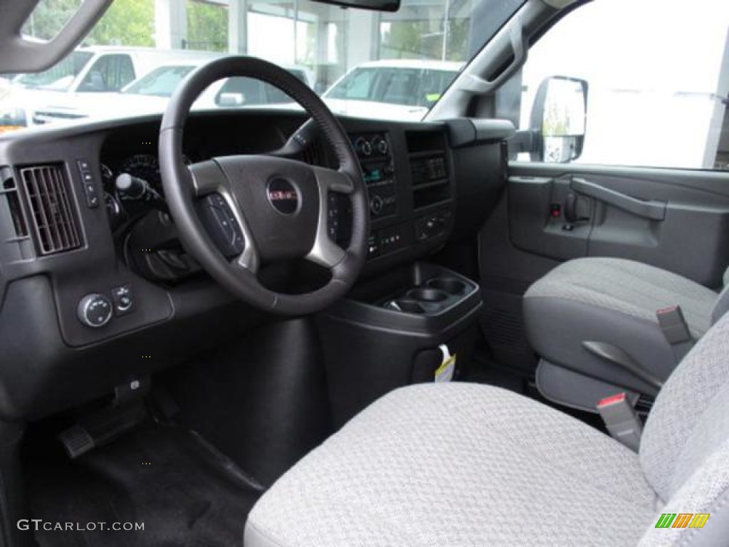 Medium Pewter Interior 2019 GMC Savana Cutaway 3500 Commercial Moving Truck Photo #135769109