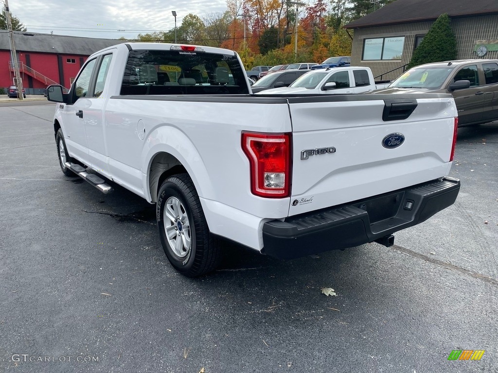 2017 F150 XL SuperCab - Oxford White / Earth Gray photo #8