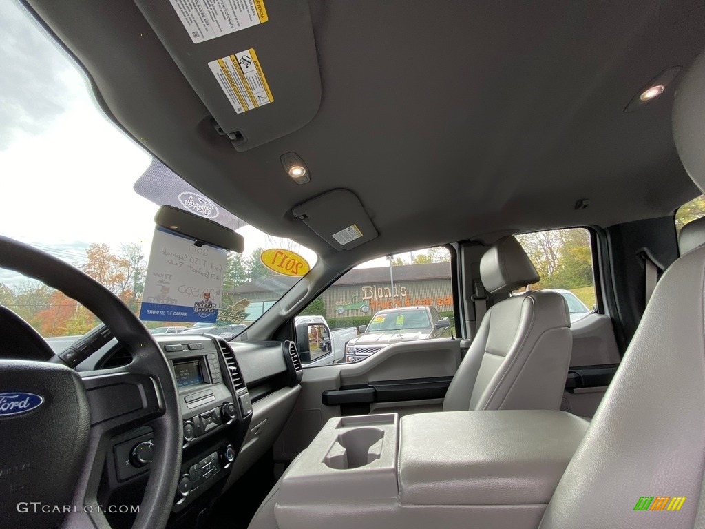2017 F150 XL SuperCab - Oxford White / Earth Gray photo #22