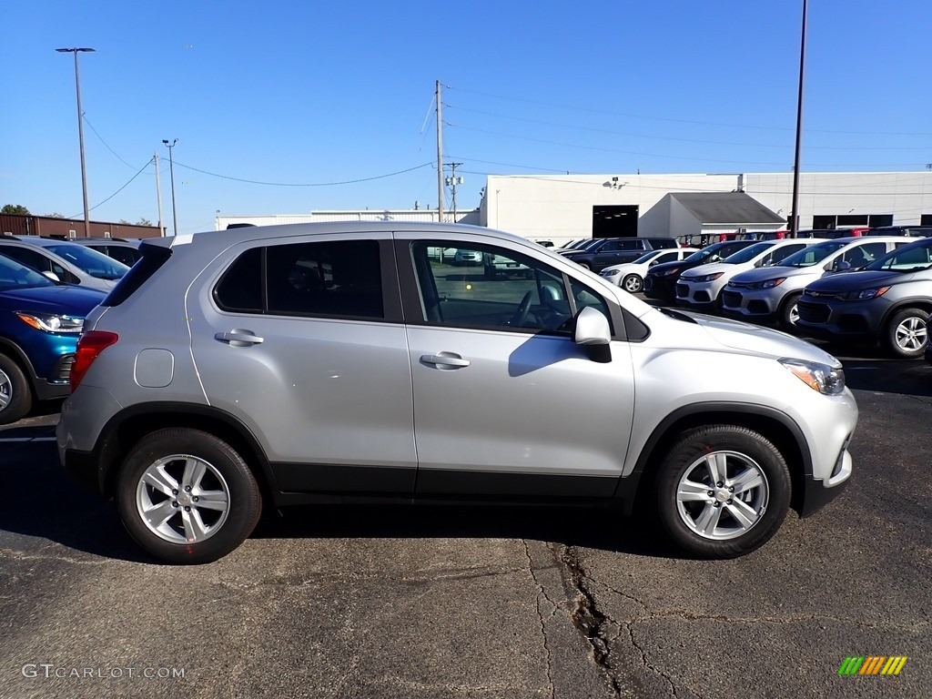 Silver Ice Metallic 2020 Chevrolet Trax LS Exterior Photo #135772241