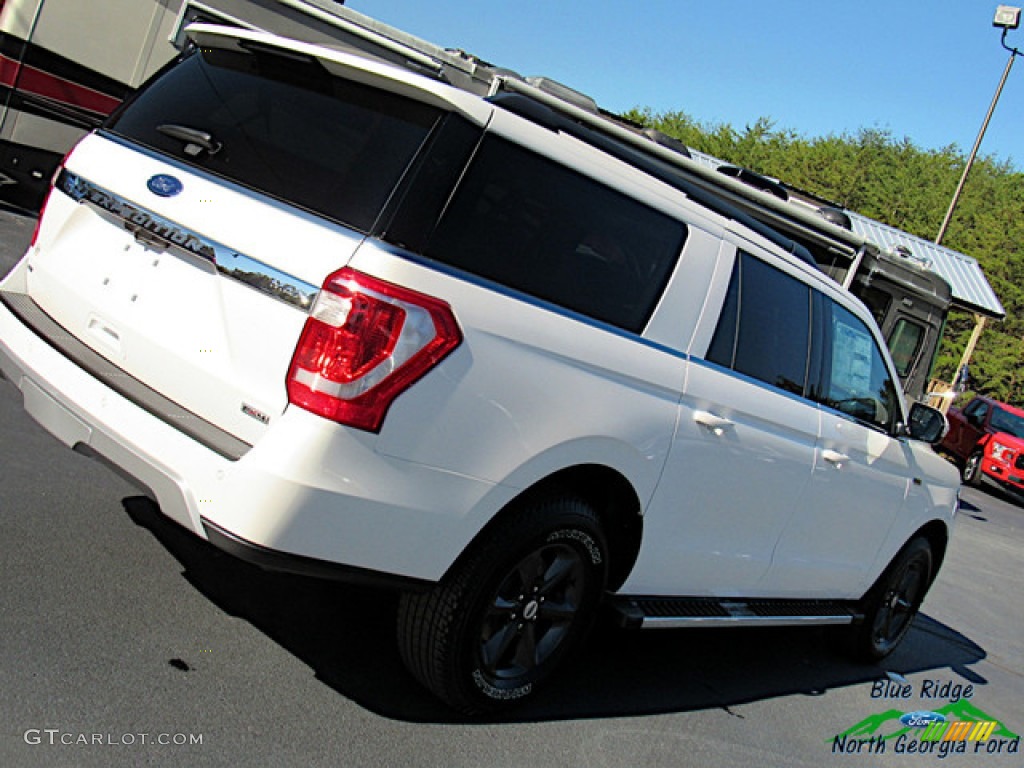 2019 Expedition XLT 4x4 - White Platinum Metallic Tri-Coat / Medium Stone photo #35