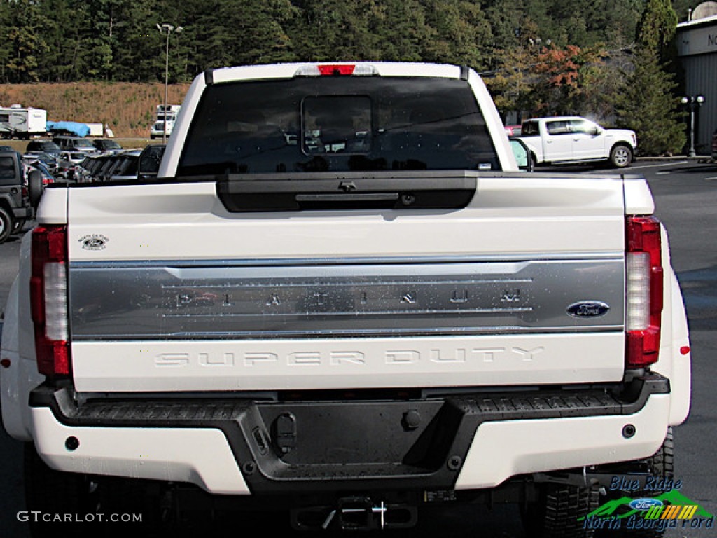 2019 F450 Super Duty Platinum Crew Cab 4x4 - White Platinum Metallic Tri-Coat / Black photo #4