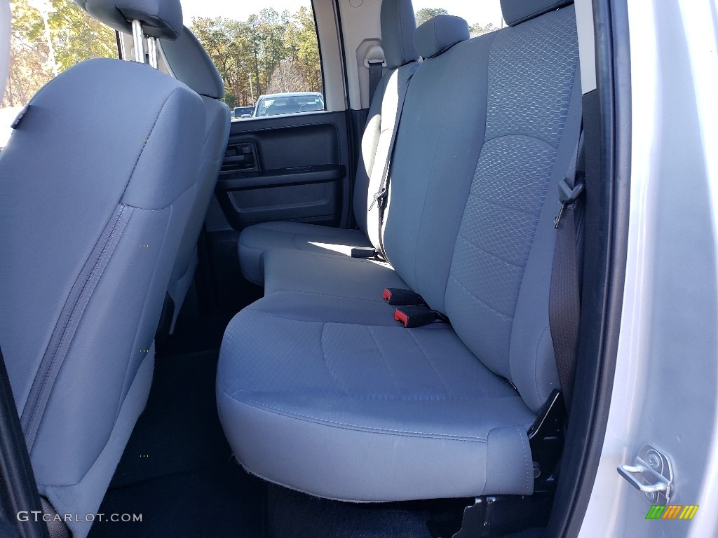 2017 1500 Express Quad Cab 4x4 - Bright Silver Metallic / Black/Diesel Gray photo #20