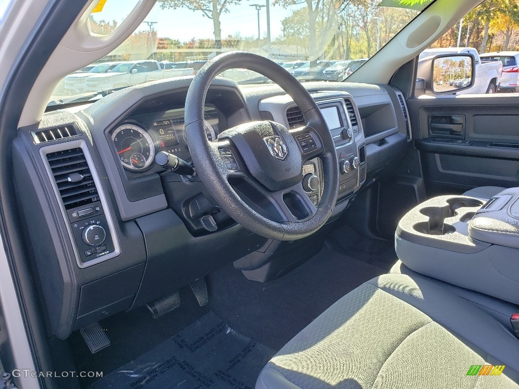 2017 1500 Express Quad Cab 4x4 - Bright Silver Metallic / Black/Diesel Gray photo #24