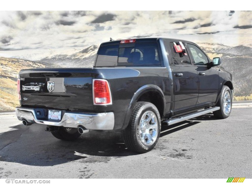 2017 1500 Laramie Crew Cab 4x4 - Brilliant Black Crystal Pearl / Black photo #3