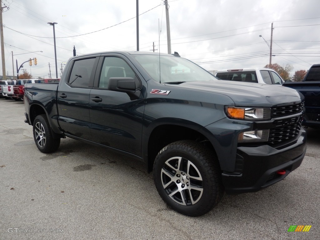 Shadow Gray Metallic 2020 Chevrolet Silverado 1500 Custom Trail Boss Crew Cab 4x4 Exterior Photo #135781366