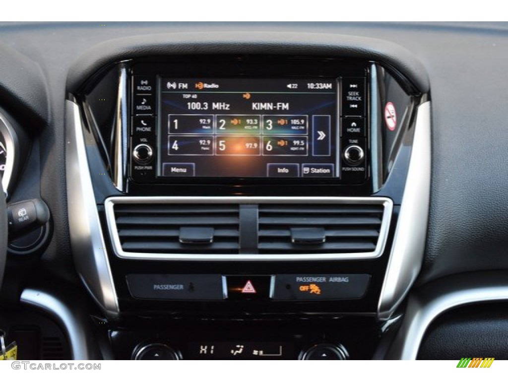 2019 Mitsubishi Eclipse Cross ES S-AWC Controls Photo #135781658