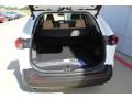 Super White - RAV4 XLE Photo No. 25