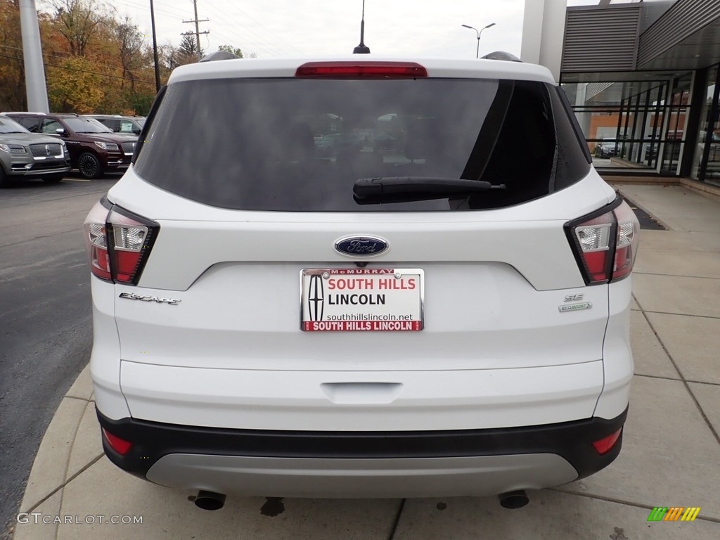 2017 Escape SE - Oxford White / Charcoal Black photo #4