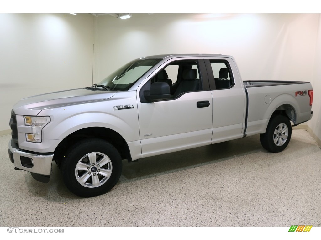 2016 F150 XL SuperCab 4x4 - Ingot Silver / Medium Earth Gray photo #3