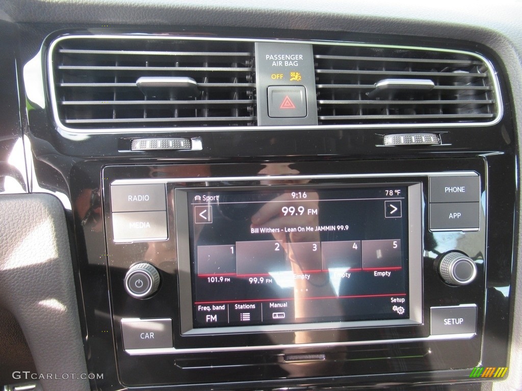 2019 Golf GTI S - White Silver Metallic / Titan Black/Clark Plaid photo #16