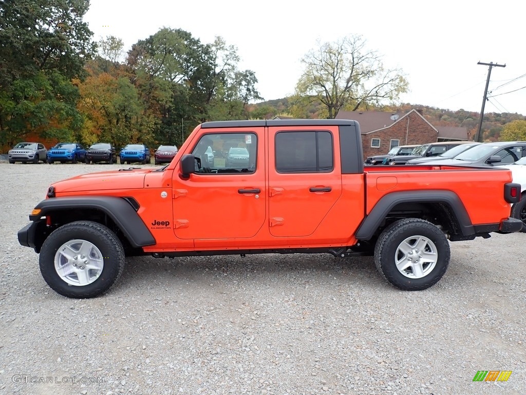 2020 Gladiator Sport 4x4 - Punk