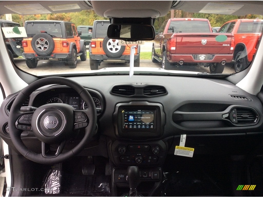 2020 Jeep Renegade Latitude 4x4 Black Dashboard Photo #135796494