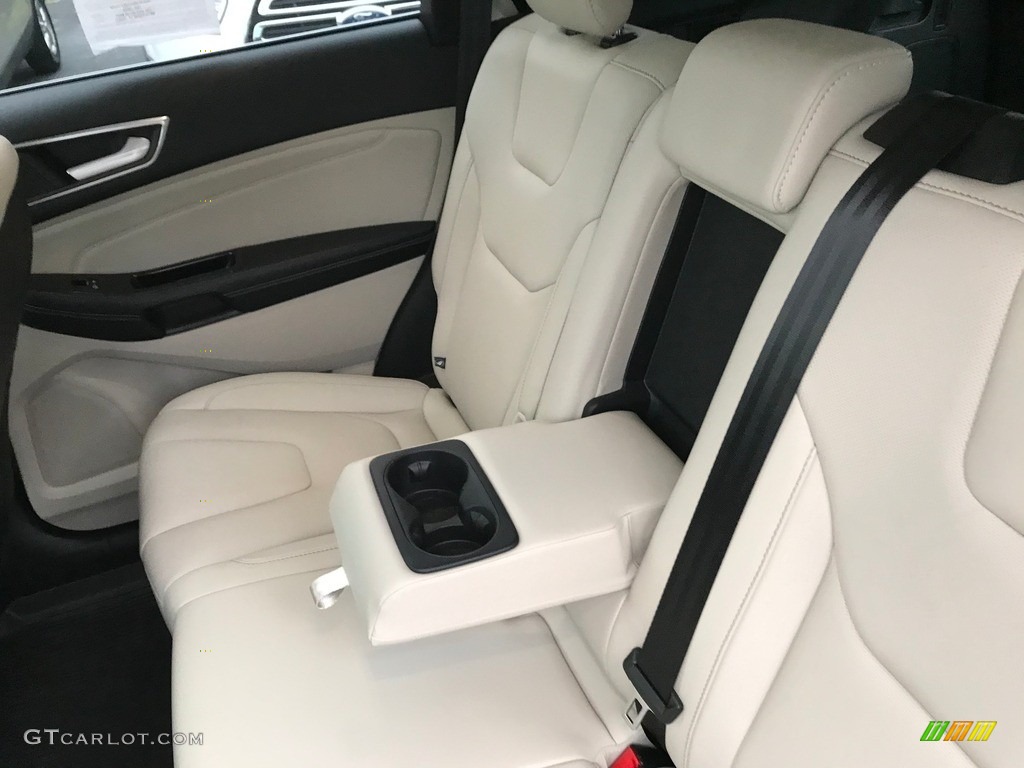 2017 Edge Titanium AWD - Ruby Red Metallic / Ceramic photo #18