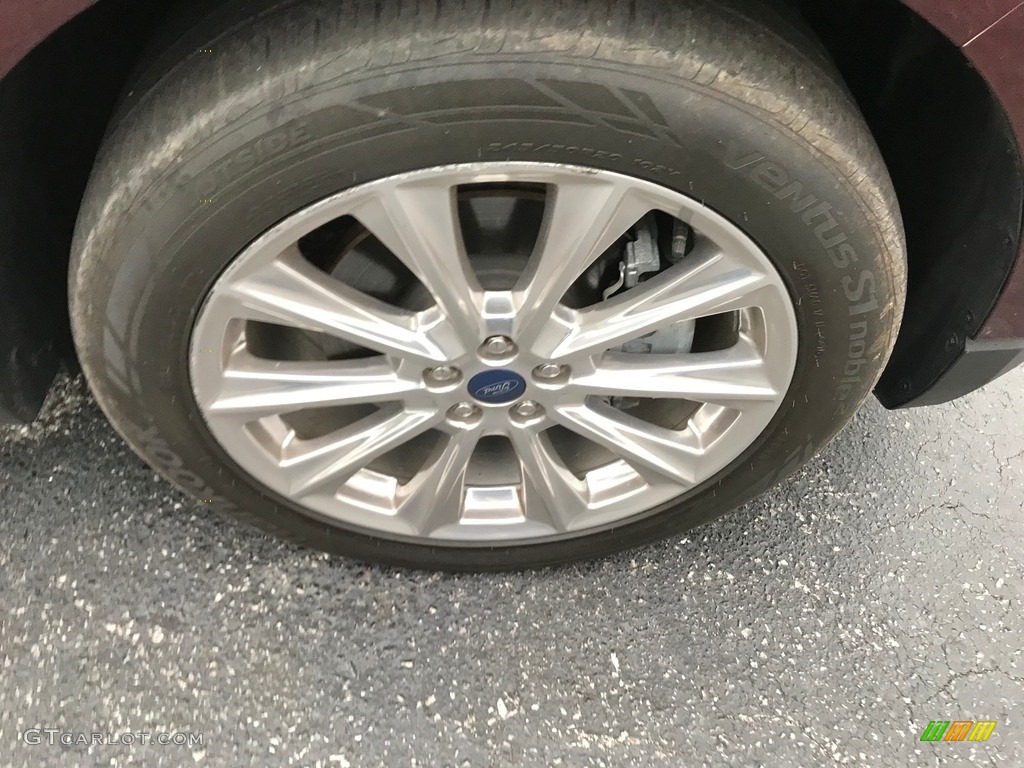 2017 Edge Titanium AWD - Ruby Red Metallic / Ceramic photo #41