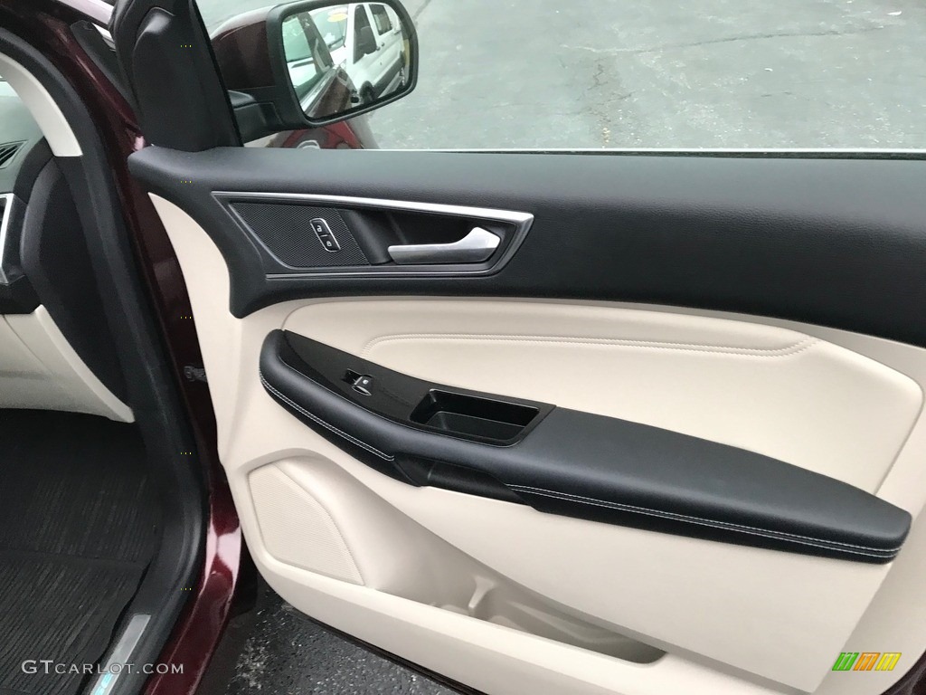 2017 Edge Titanium AWD - Ruby Red Metallic / Ceramic photo #46
