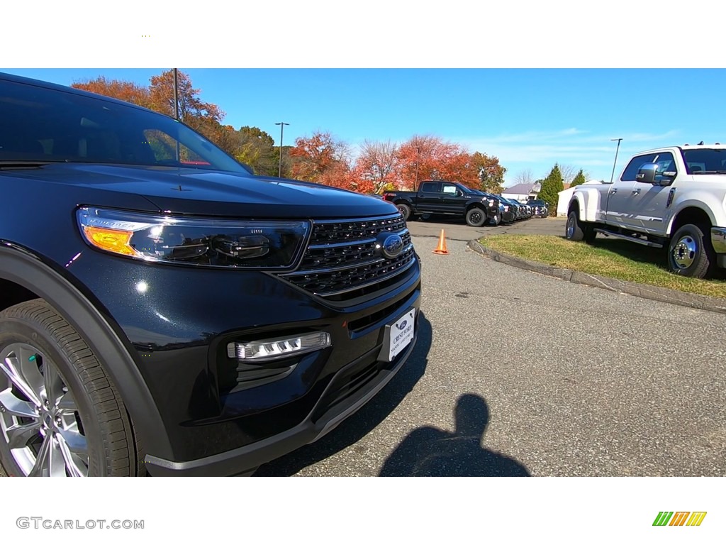 2020 Explorer XLT 4WD - Agate Black Metallic / Ebony photo #29